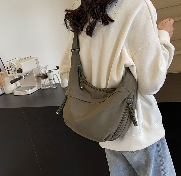 Designer közvetlen értékesítés👜Női divatos egyszínű nejlon keresztpántos táska